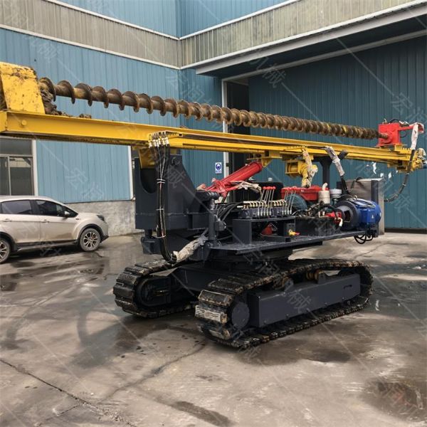 履帶光伏鉆孔機(jī)，光伏螺旋鉆孔機(jī)報(bào)價(jià)