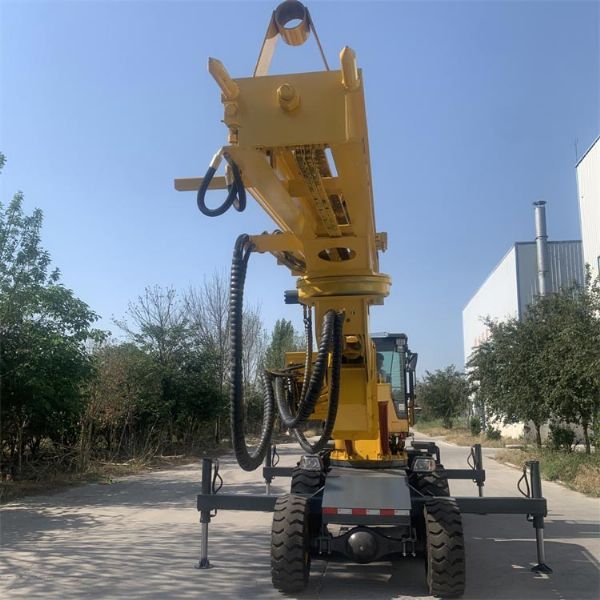 750輪式隧道鉆機，專業(yè)隧道鉆機廠家